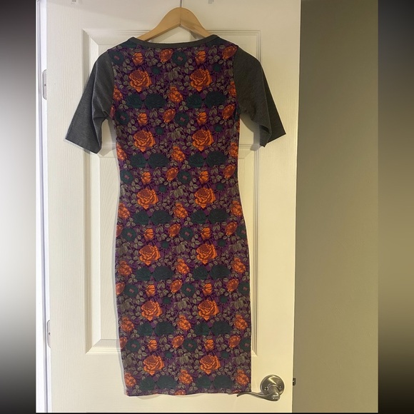 Floral Patterned Dress with Gray Sleeves - Picture 2 of 2